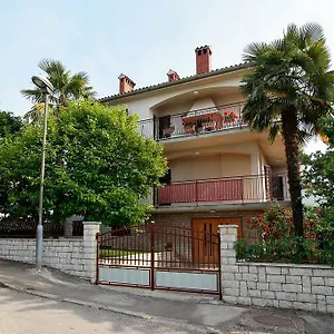  Apartment Ines