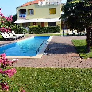  Apartment Premium Maj ****