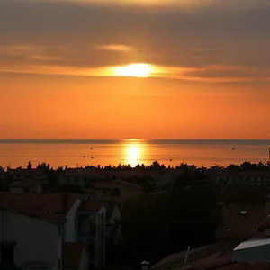  Apartment Panorama